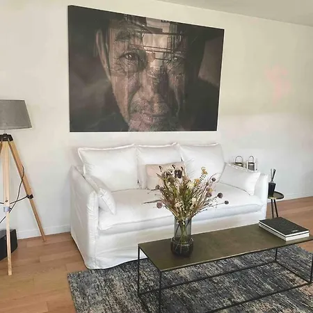 Appartement Agreable 2 Pieces Au Calme *
