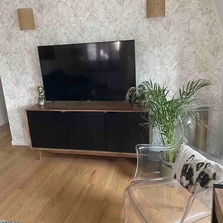 Agreable 2 Pieces Au Calme Appartement Paris