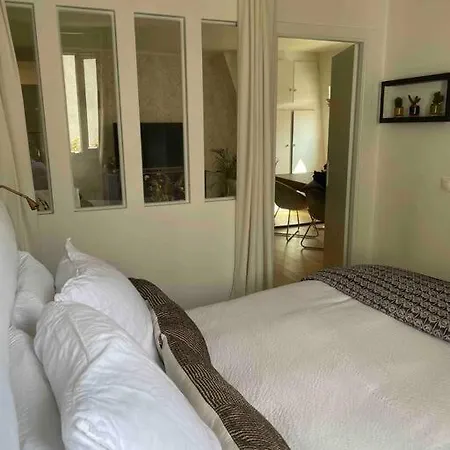 Appartement Agreable 2 Pieces Au Calme *
