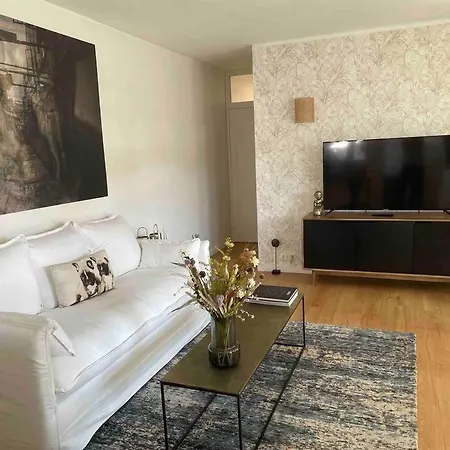 Appartement Agreable 2 Pieces Au Calme *